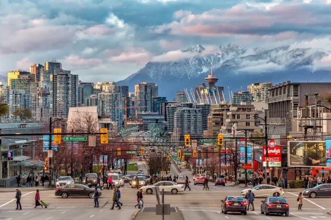 canada streets tourism