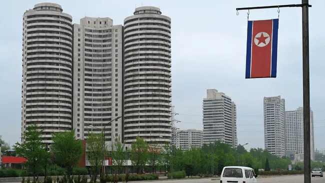 North Korea blocks US dual nationals from entry