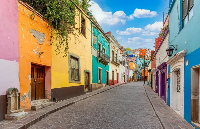 Mexico Guanajuato colorful street
