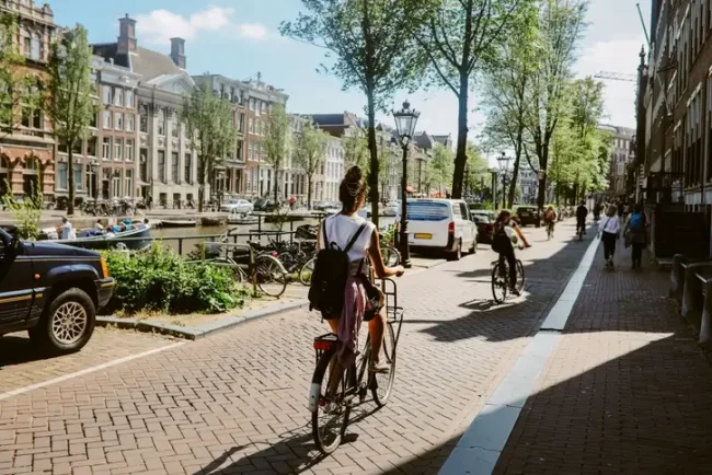 Netherlands cycling woman
