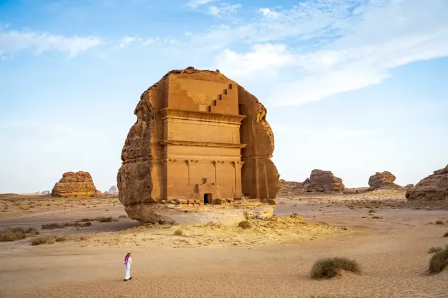 Saudi Arabia Tomb Lilyan