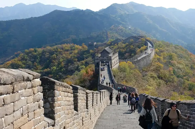 China extends Russia visa-free policy to end of 2027